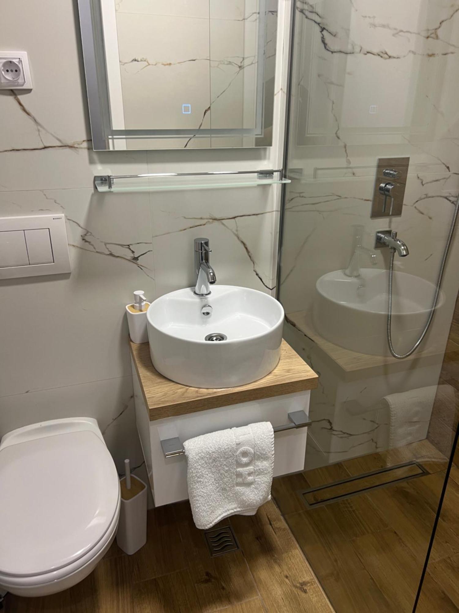 Oda ve Kahvaltı Center Deluxe Garni 4*
